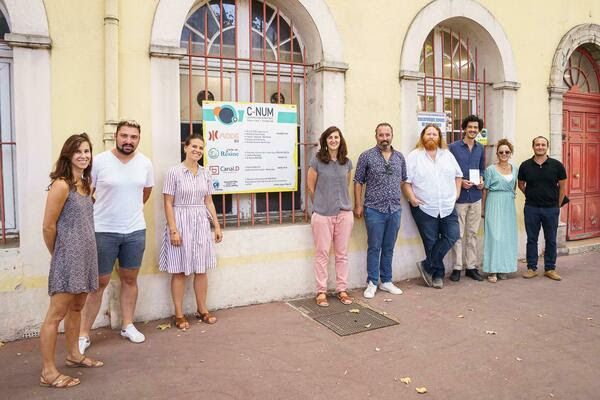 Photo de groupe C-Num à Draguinan