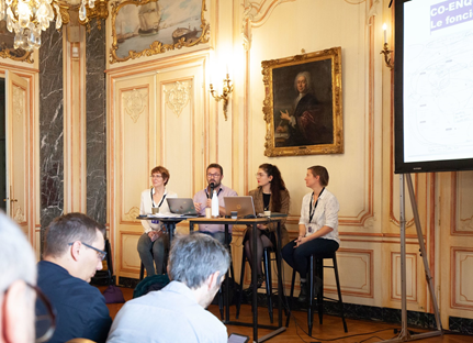 Photo prise lors de la masterclass "IA : comment mettre la technologie au service des travailleurs ?" lors du NEC National 2023 à Bordeaux avec les quatre intervenants.