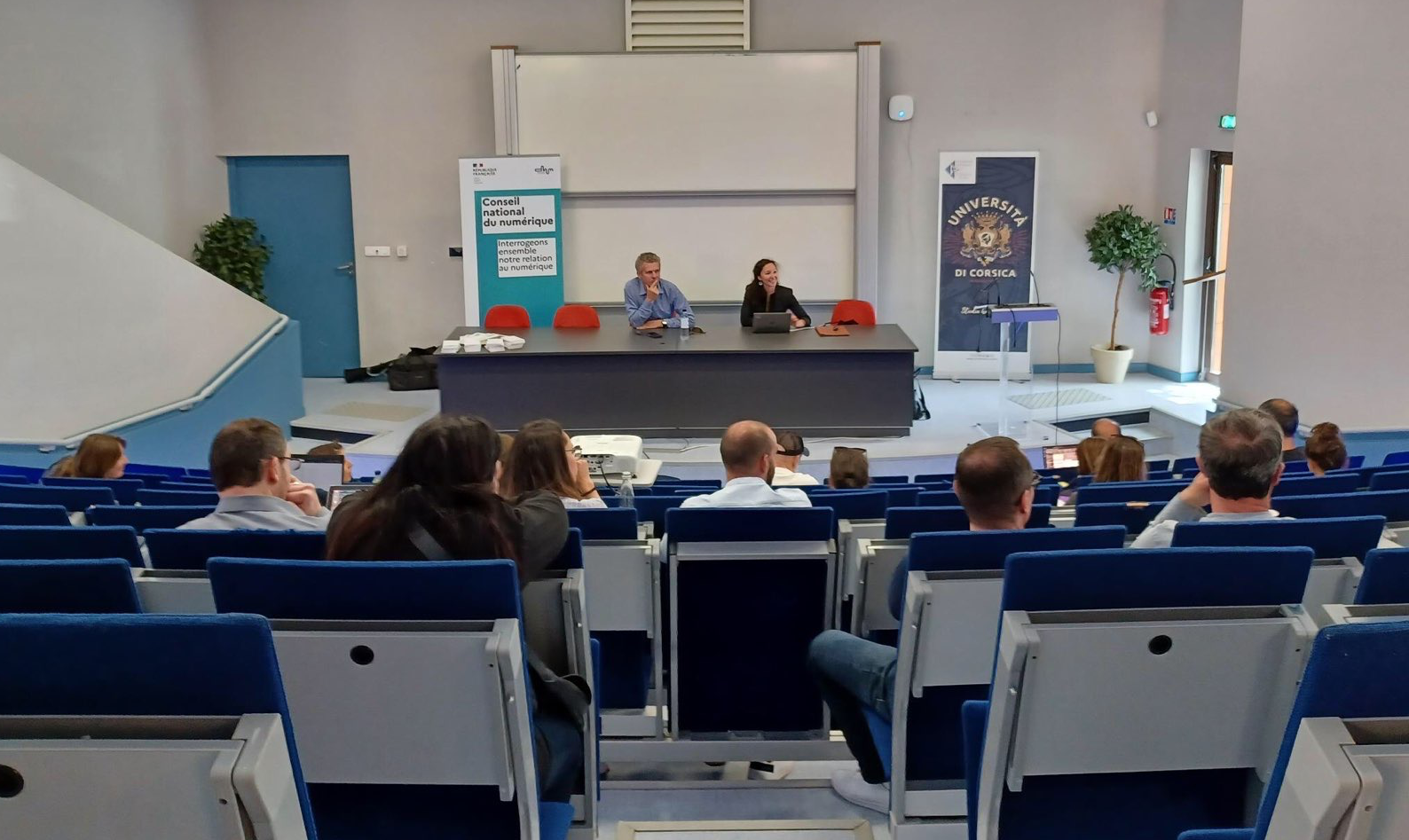 Visuel Itinéraires numériques Corse Gilles Babinet et Olga Kokshagina